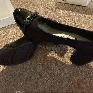 Anne Klein sport shoes /size 7.5